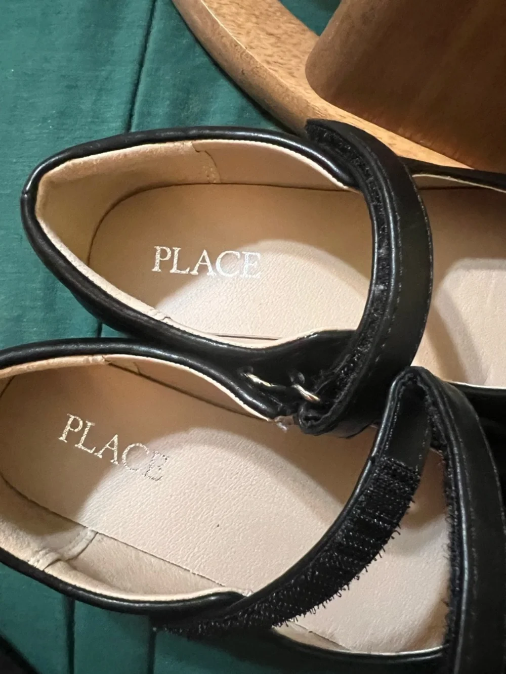 Place Black Cat Mary Jane Dress Shoes with Heart Nose